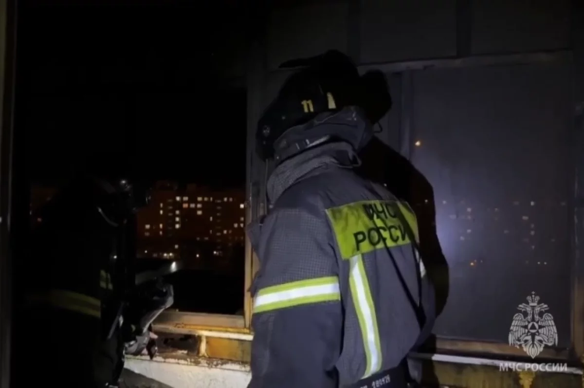 Окурок стал причиной пожара на балконе в Тольятти: есть пострадавший