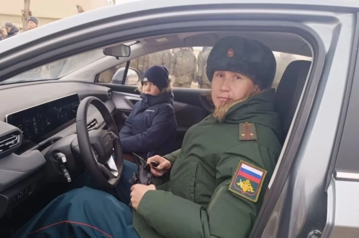 Ветерану СВО из Борзи вручили адаптированный авто – у него было ранение