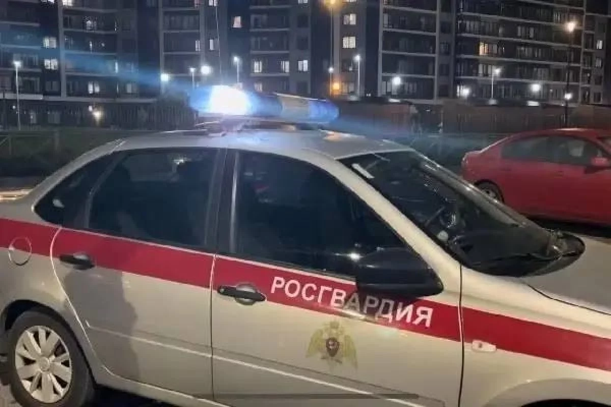 В Астрахани мужчина включил пожарную тревогу ради поисков друга